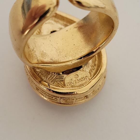Vintage Givenchy Large Chunky Clear Stone Ring Statement Adjustable Size Gold - Picture 4 of 9
